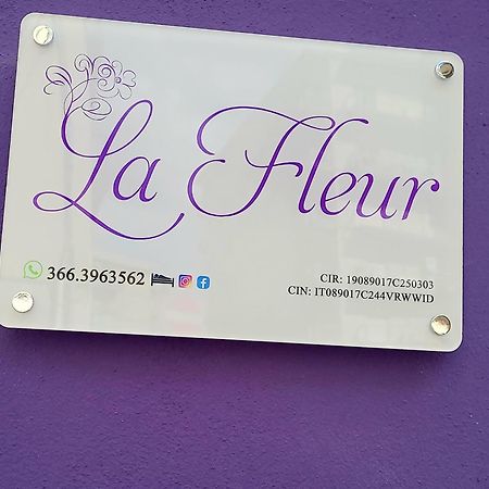 ホテル La Fleur シラクーサ エクステリア 写真